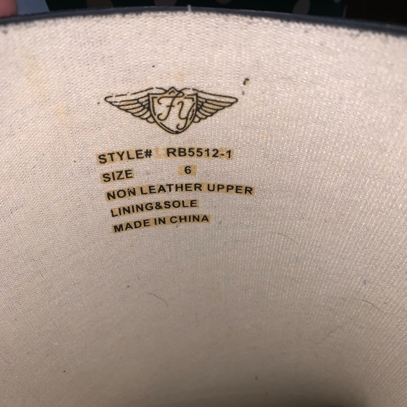 Rain boots - Picture 5 of 5